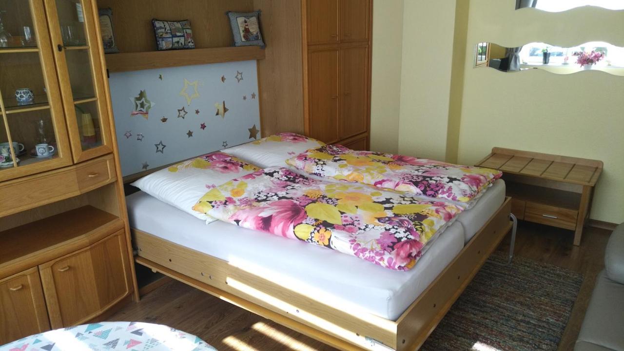 Haus Tertius - Strand- Und Hafennahe Ruhige Ferienwohnung Busum Bagian luar foto