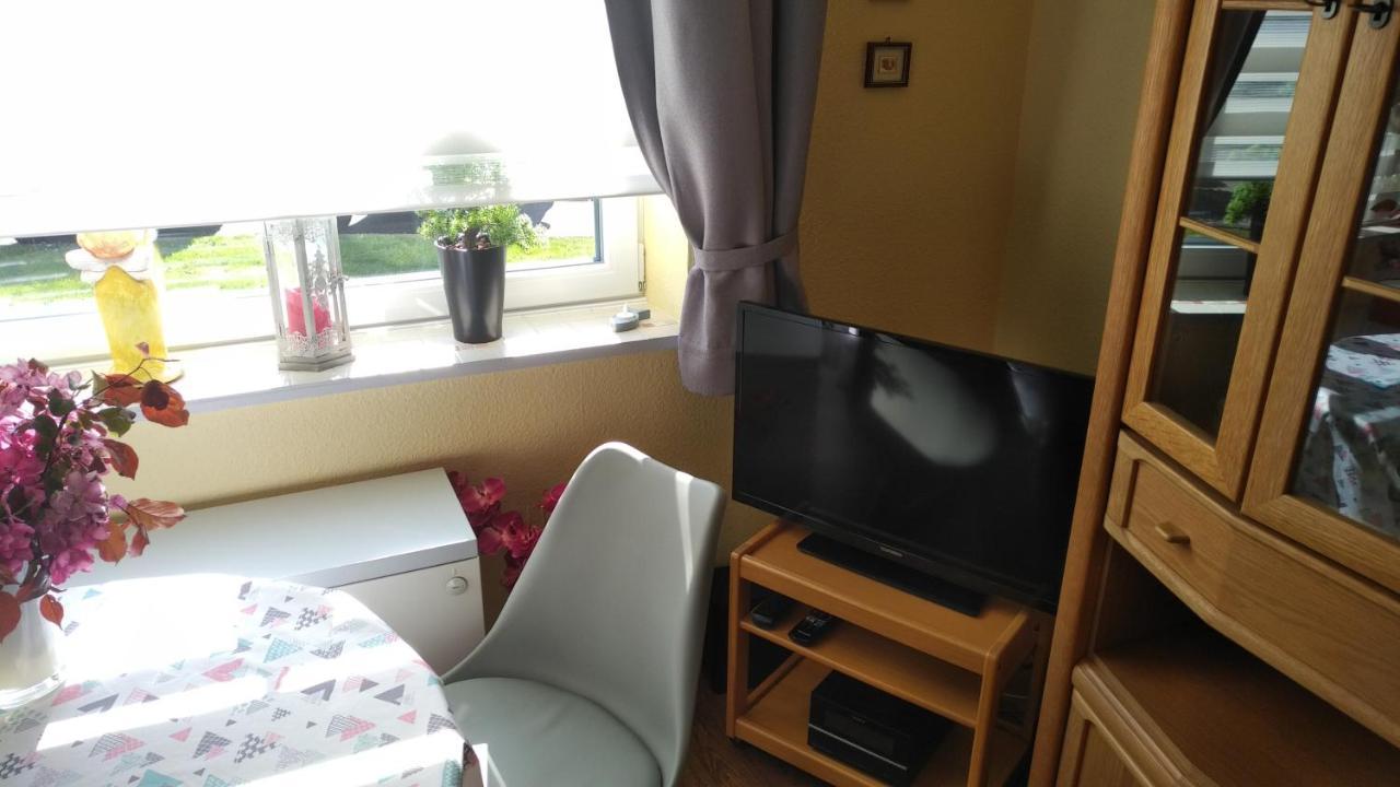 Haus Tertius - Strand- Und Hafennahe Ruhige Ferienwohnung Busum Bagian luar foto