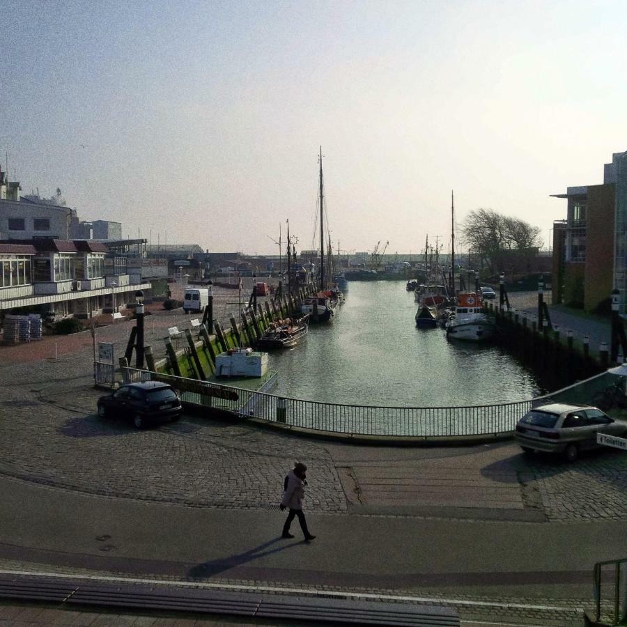 Haus Tertius - Strand- Und Hafennahe Ruhige Ferienwohnung Busum Bagian luar foto