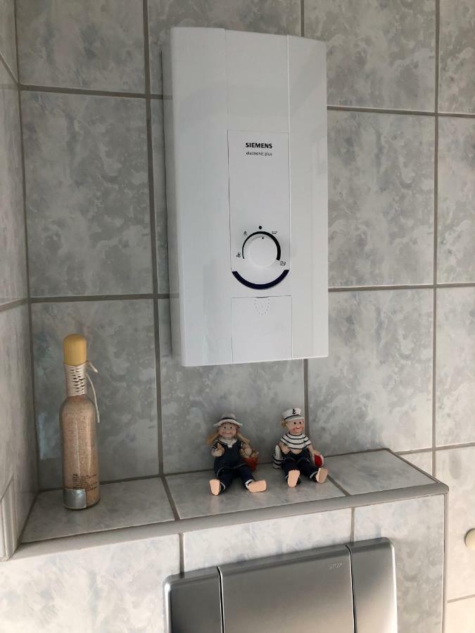 Haus Tertius - Strand- Und Hafennahe Ruhige Ferienwohnung Busum Bagian luar foto