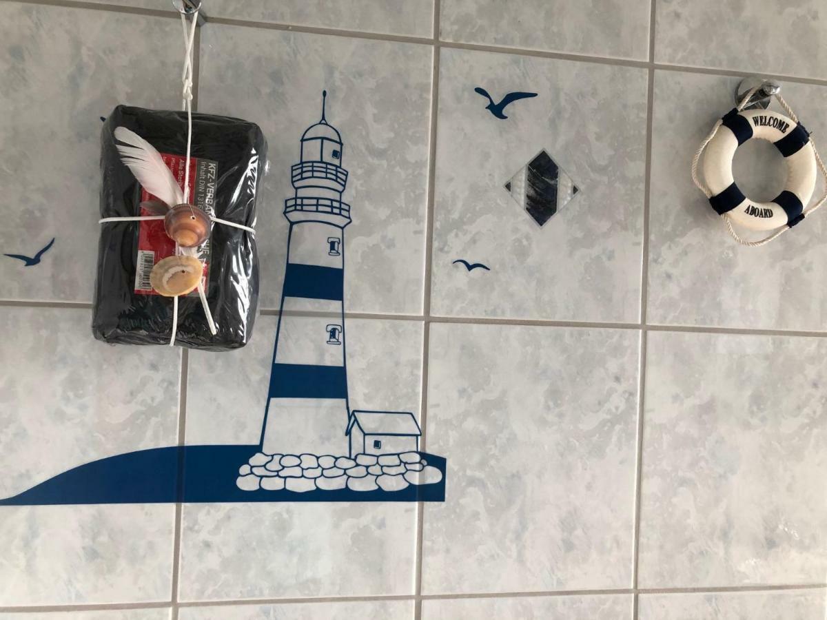Haus Tertius - Strand- Und Hafennahe Ruhige Ferienwohnung Busum Bagian luar foto